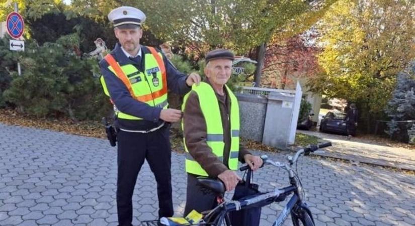 Átnézték a bicikliket a rendőrök Győrben