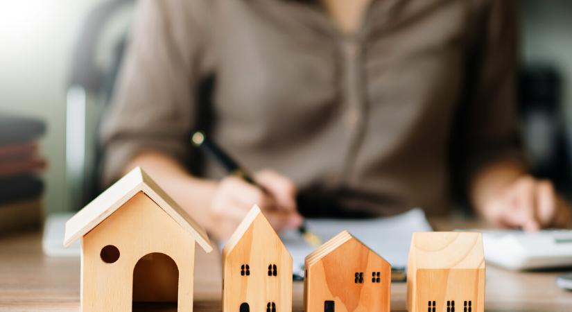 Az októberi országos lakáspiaci kereslet csaknem 20 százalékkal mérséklődött szeptemberhez képest