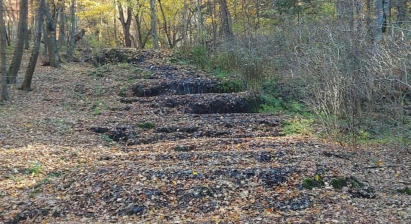 Aki a szilvásváradi Fátyol-vízeséshez kirádulna, ne most tegye: az aszály miatt alig maradt víz a Szalajka-patakban