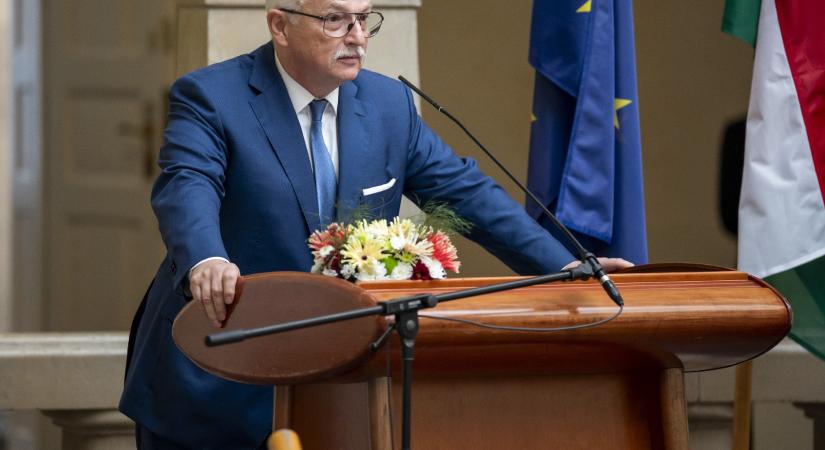 Eladó: Hernádi Zsolt, vevő: Hernádi Zsolt – írja az Mfor