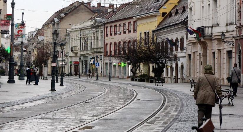 Megfenyegették, hogy megölik őt és a családját is