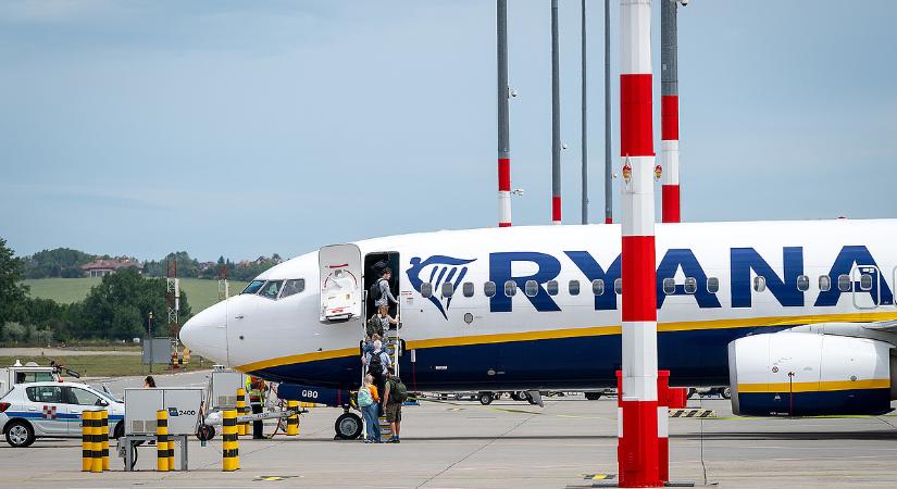 Bitang jó hírt közölt a Ryanair, felcsillant a fény az alagút végén