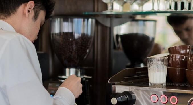 A mesterszakos egyetemisták kétharmada dolgozik a megélhetési költségeik miatt