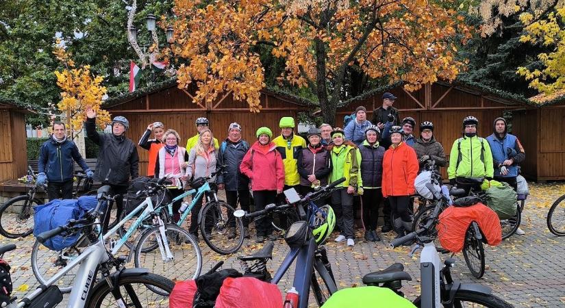 Kerékpáros Márton-napi vígasság: 25 kilométeres túra a város körül