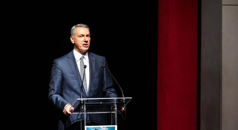 Lázár János: Ha szép szóval nem megy, akkor a törvény módosításával védjük meg a magyar emberek érdekeit