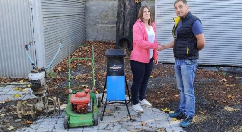 Ilyen is van: megkerült az ellopott fűnyíró, vissza is kapta a tulajdonosa