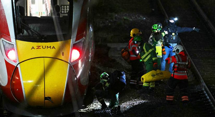 Tízrendbeli gyilkossági kísérlet miatt vádat emeltek a huntingdoni késelés gyanúsítottja ellen