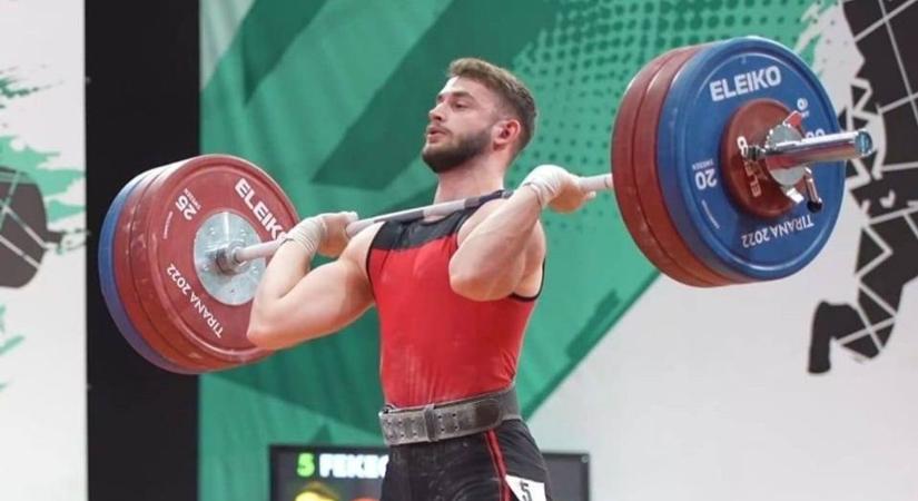 Történelmi siker az U23-as súlyemelő Európa-bajnokságon – Fekécs Szilárd több rekordot is megdöntött videó