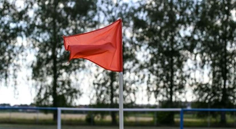 Meccs közben hagyta ott csapatát a kapus, ki nem találja miért