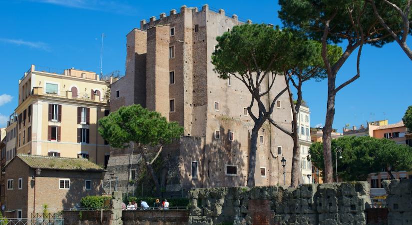 Összeomlott Róma híres épületének egy része