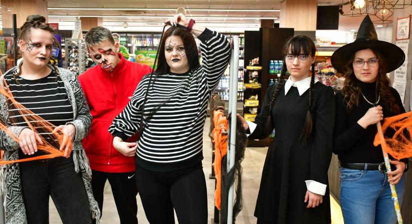 Borzasztóan vidám nap Csengerben