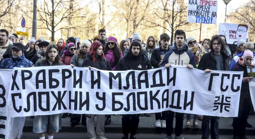 Szerbia: majdnem egy év kihagyás után újraindult az egyetemi oktatás, de a hallgatók egy része továbbra is tiltakozik