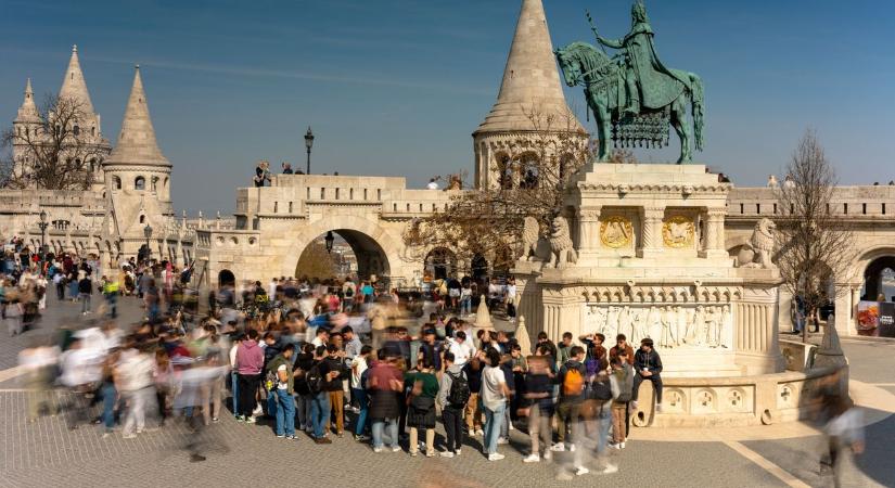 Újabb hatalmas kormánybejelentés: érkezik a bombahitel a turizmusban is