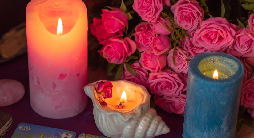 Heti tarot jóslás: a Szeretők lapja fontos döntést jelez