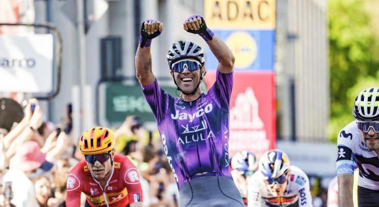 Michael Matthews hosszabbított a Team Jayco AlUla csapatával