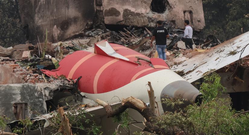 „Csoda, hogy élek, de szenvedek” – megszólalt az indiai repülőgép-szerencsétlenség egyetlen túlélője