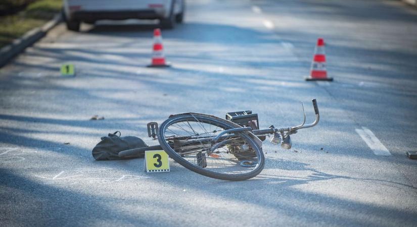 Szörnyű baleset Pellérd után: biciklis gázolás történt, a mentők már a helyszínen