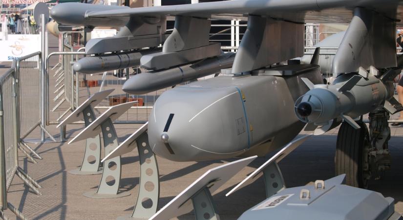 London folytatja az ukrán hadsereg felfegyverzését