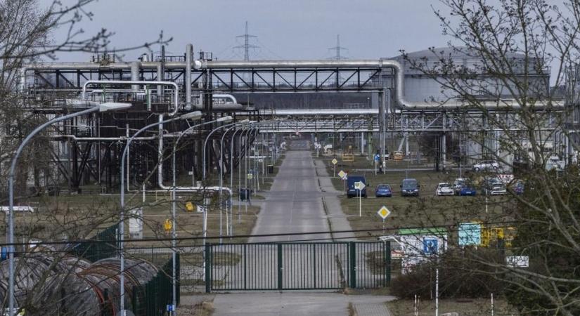 Putyin kulcsembere lesöpörte az asztalról Brüsszelt: Oroszország rá se hederít az EU-s szankciókra