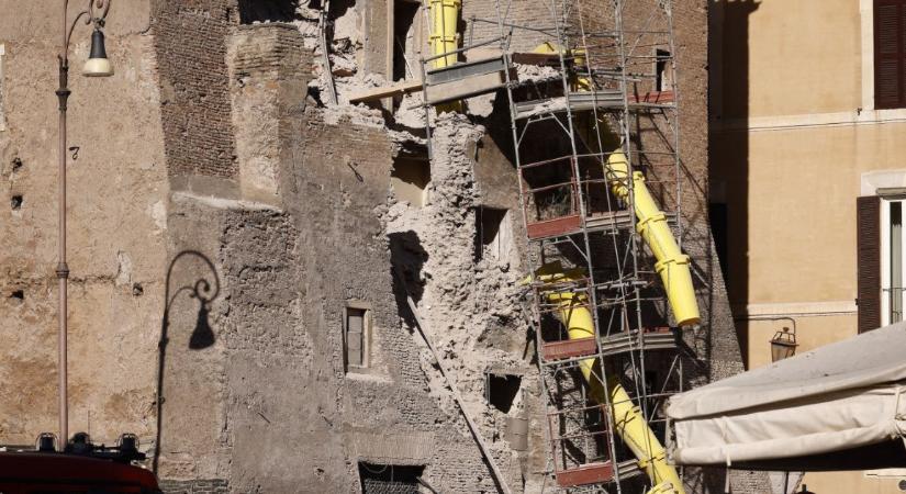 Középkori torony omlott a munkásokra Rómában