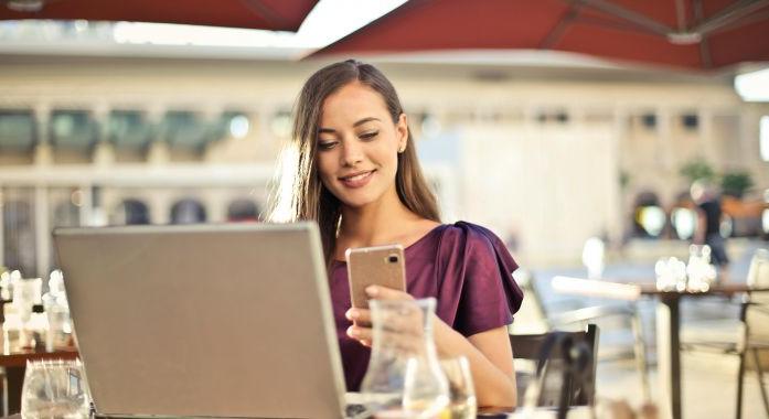 A magyar nők óvatosak, de nyitottak a pénzügyi tudatosságra – az XTB új felmérése feltárja a befektetési szokásokat