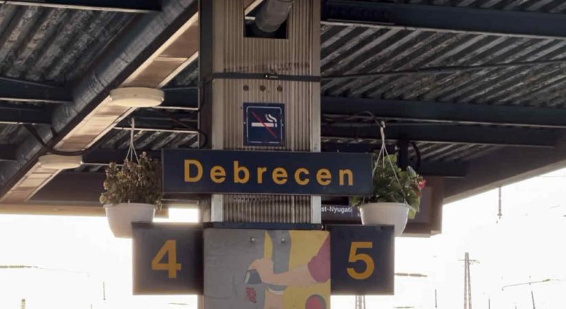 Ismét a MÁV-on nevet az ország és ömlenek a mémek