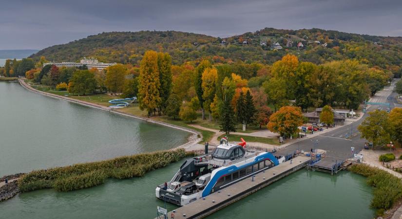 Változás a Balatonnál: új menetrend lép életbe hétfőtől