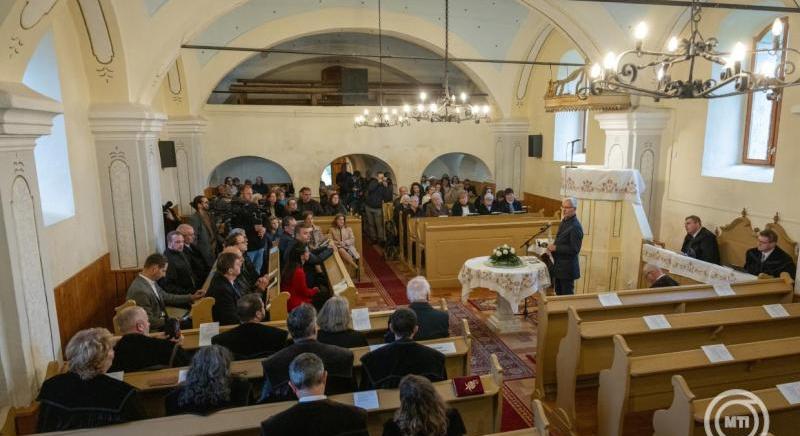 Csaknem négyezer templom újult meg a Kárpát-medencében