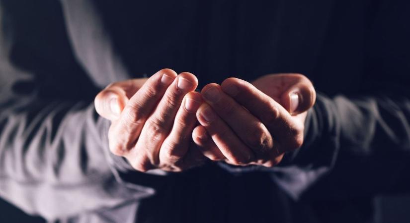 Jön a karácsony, virágzik a gyűjtési csalás: ez a kórház is érintett