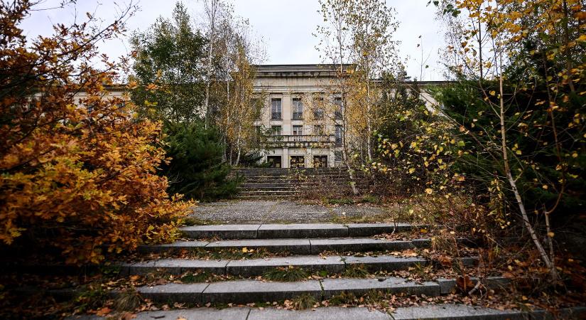 Bejutottak Kádár János titkos nyaralójába, őrület, amit bent felvett a kamera