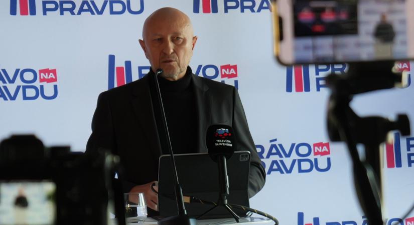 Megérkezett Zoroslav Kollár pártja, a koalíció egyelőre kivár