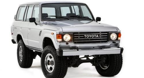 Újjászületett Toyota Land Cruiser ikerturbós motorral a 2025-ös SEMA Shown