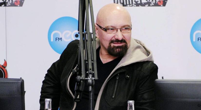 Voga Jánost megkérték a barátai, hogy váljon el a feleségétől