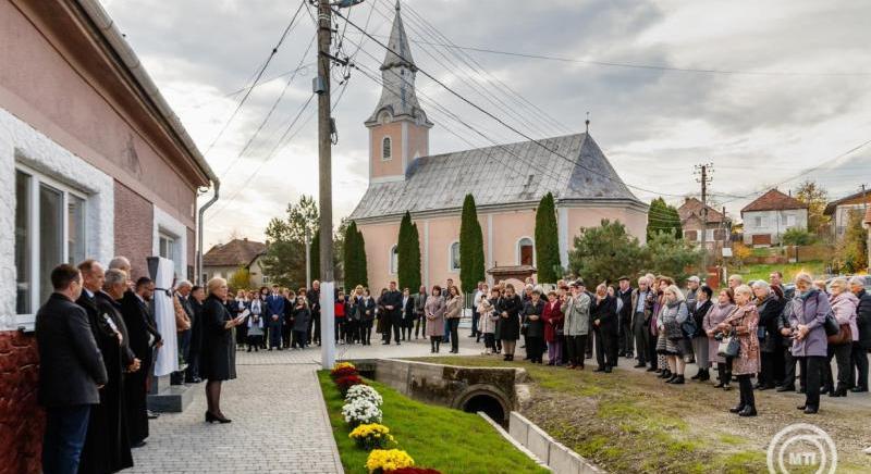 Szili Katalin: emlékezni kötelesség, felejteni bűn