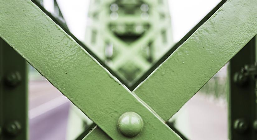 Alakul a bérmegállapodás, de ugrott a 13 százalékos minimálbér-emelés