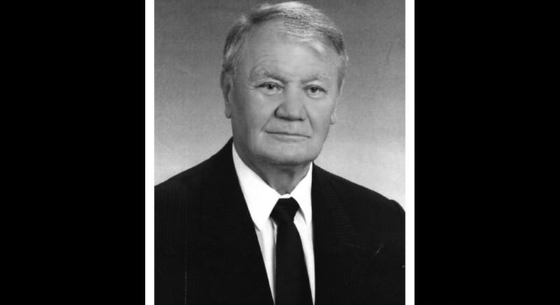 Elhunyt Kapusz Nándor, a Debreceni Egyetem főtanácsosa, a DEOEC elnöki Hivatalának egykori vezetője