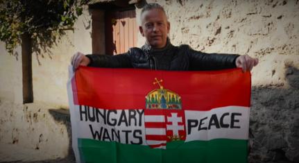 Schobert Norbi levideózta az árstopos termékeket és elmagyarázta, miért jó Magyarországon élni