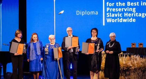 Rangos nemzetközi elismerésben részesült a nemzetiségi bázisintézményi besorolásának 50. évfordulóját ünneplő mohácsi Kanizsai Dorottya Múzeum