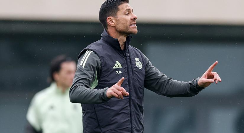 Xabi Alonso meglepően nyíltan beszélt arról, miért mellőzi Trent Alexander-Arnoldot