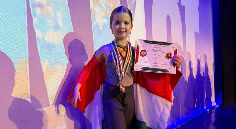 Négyszeres sikert aratott Rómában a debreceni táncos üdvöske