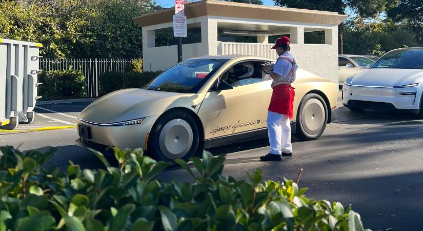 Befejeződött a Tesla Cybercab fejlesztése, indulhat a gyártás