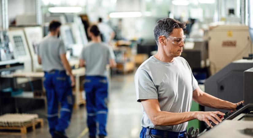 Nincs 13 %-os minimálbér-emelés 2026-ban – közel a bérmegállapodás