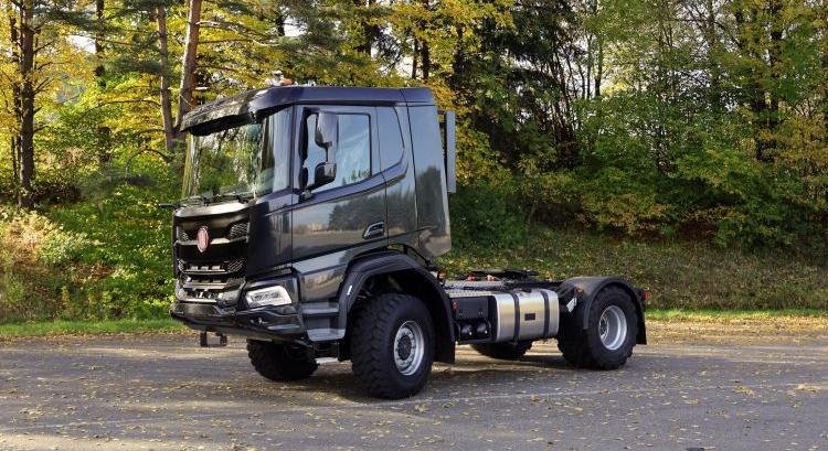 TATRA PHOENIX 44 agrotahač – premier az Agritechnicán