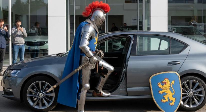 „A lovag, aki először ült Škodába” – Safety first a Piedl Kft.-nél, Veszprémben