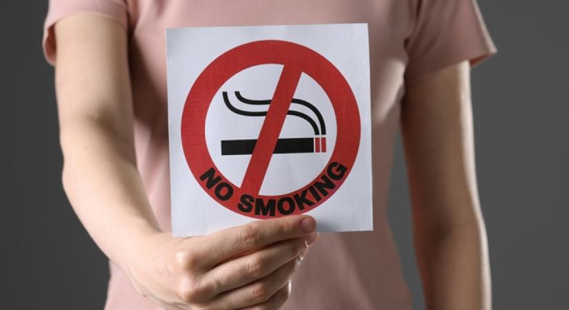 Itt a generációs dohányzási tilalom: soha többé nem gyújthatsz rá, ha ekkor születtél