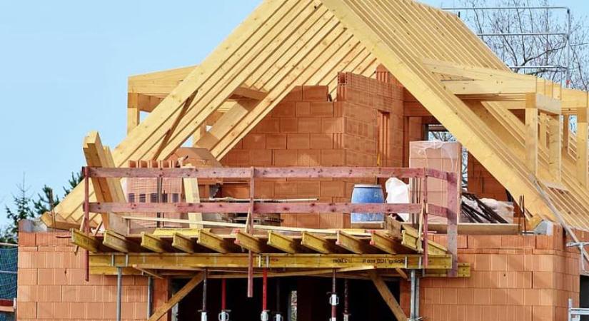 Építési engedélyek: Debrecen az élbolyban