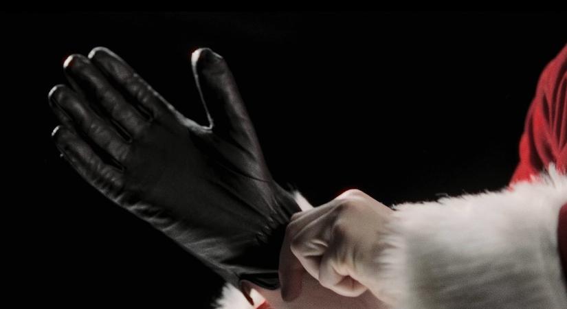 Bemutatása után betiltották, most a magyar mozikba érkezik a véres horrorfilm