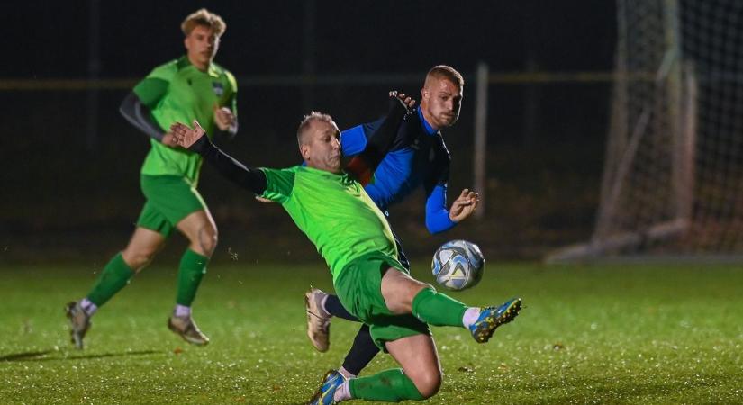 Vármegyei II.: rangadót nyert a Répcelak, az Újperint - fotók