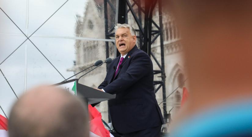 Orbán szerint a nemzetközi bankárvilág beállt a Tisza mögé