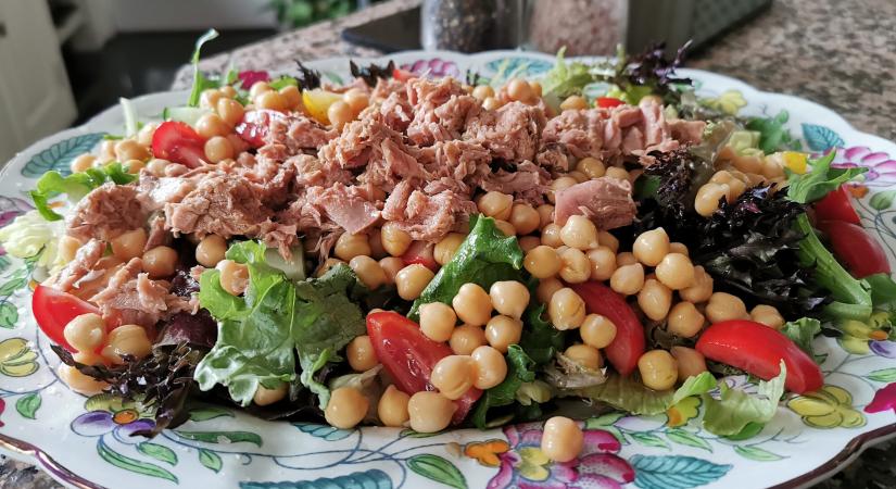 A csicseriborsós tonhalsalátától tuti nem maradsz éhes